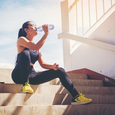 Les électrolytes dans le sport : prévenir les crampes et la baisse de performance