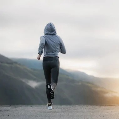 Zsírégetés okosan: LISS vs HIIT - melyik kinek működik jobban?