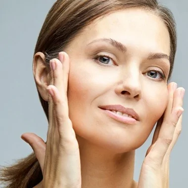 Confronto tra le creme peptidiche: cosa funziona meglio per le rughe