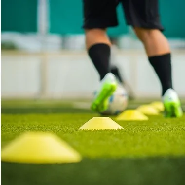 Suplementos alimenticios y péptidos para futbolistas: mejorar la resistencia y la velocidad