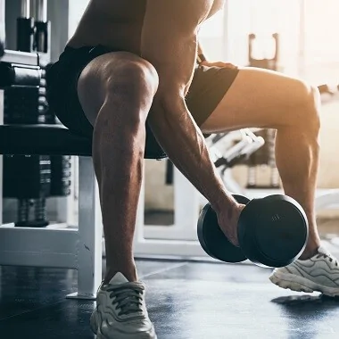 Effektiver muskelaufbau: Die rolle von peptiden im massezuwachs